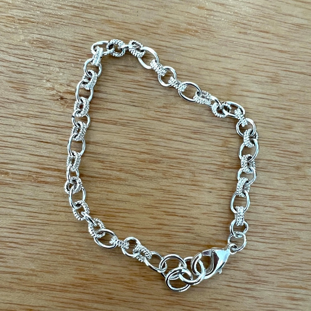 Simple silver bracelet